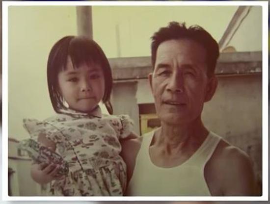 色约约精品免费看视频海报