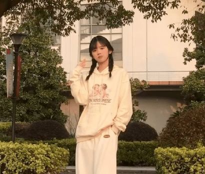 寸止挑战暗网海报