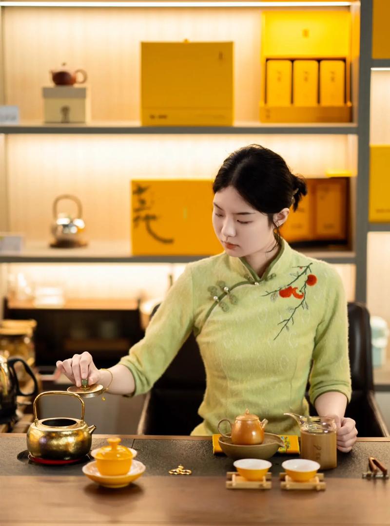 色老久久精品偷偷鲁海报