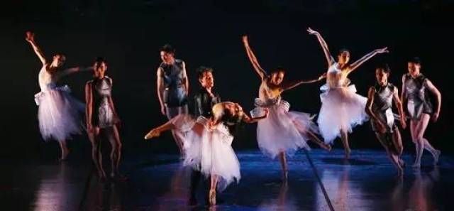 99国产在线精品观看二区 线精本文将带您深入这一主题