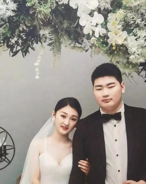 51每日大赛热门大瓜往期内容海报